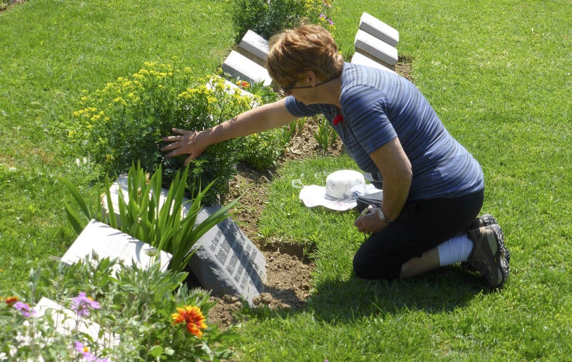 How to Talk to Someone Grieving